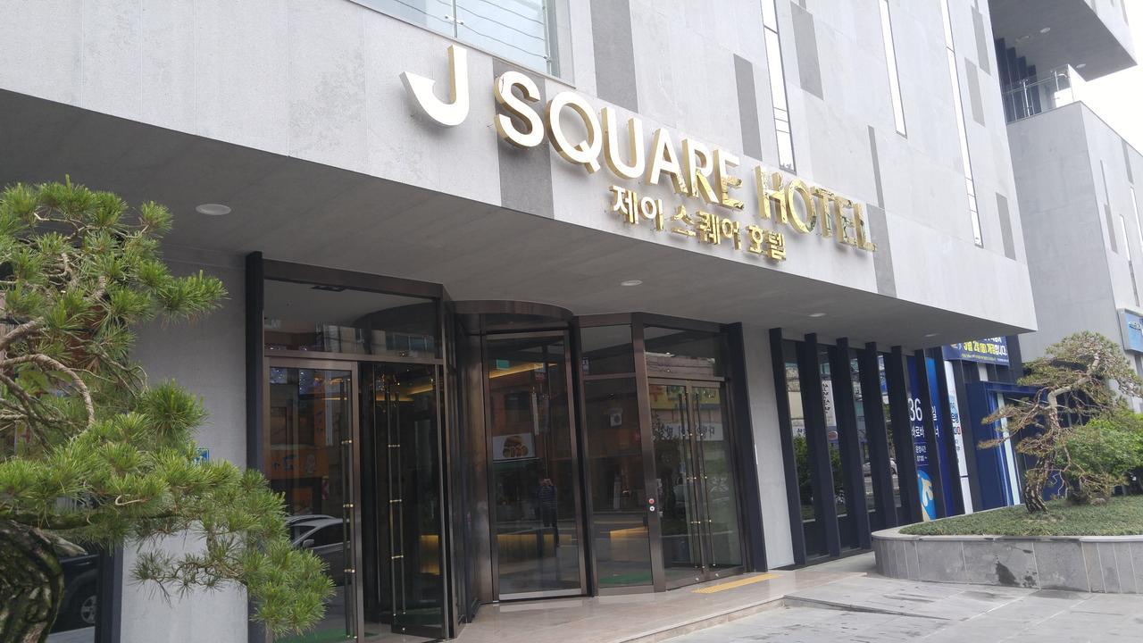 J Square Hotel And Wedding Jinju Exterior photo