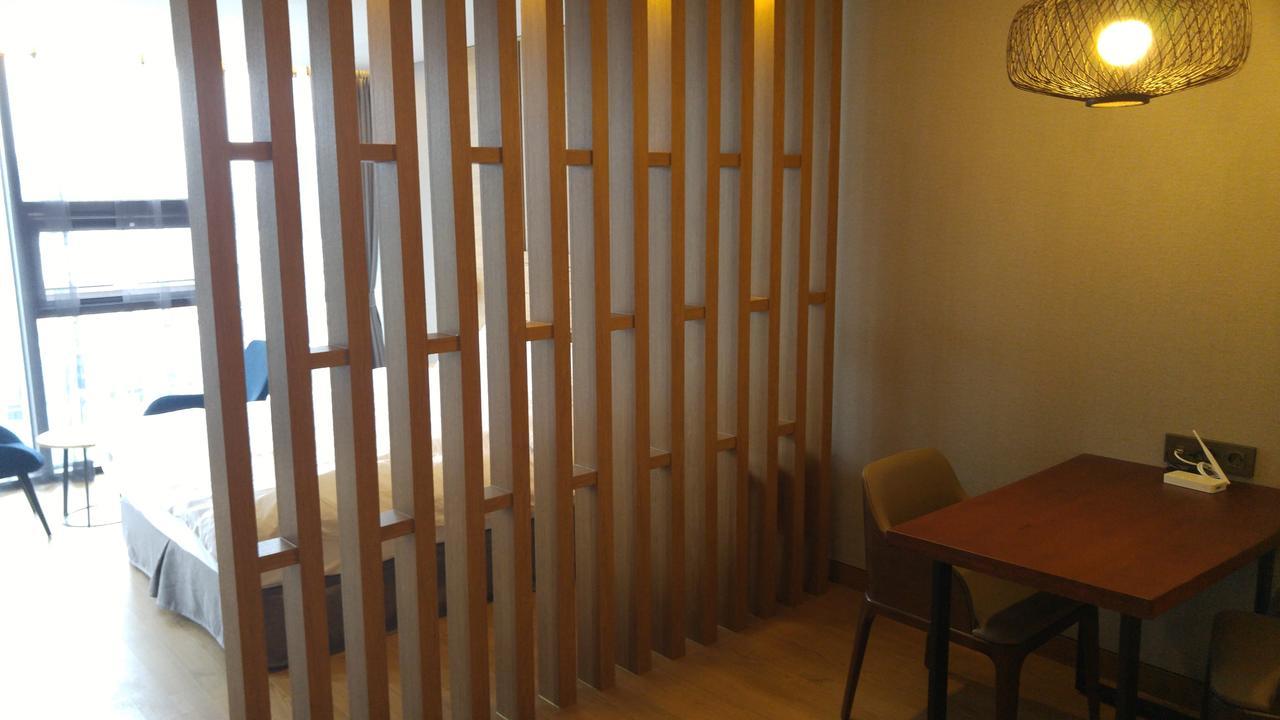 J Square Hotel And Wedding Jinju Exterior photo